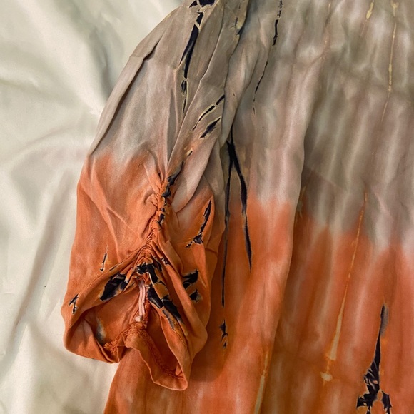 Top - Picture 3 of 5